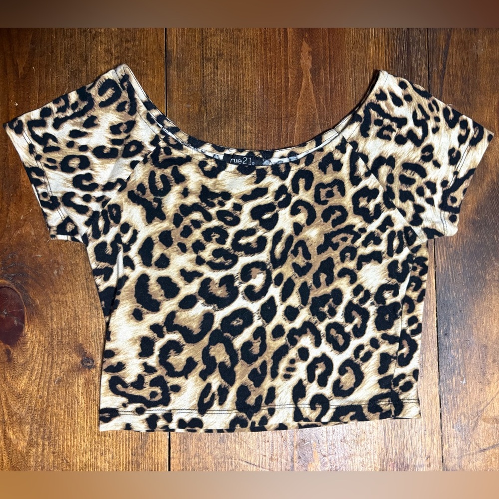 rue21 Leopard Print Cropped Top - Tan & Black